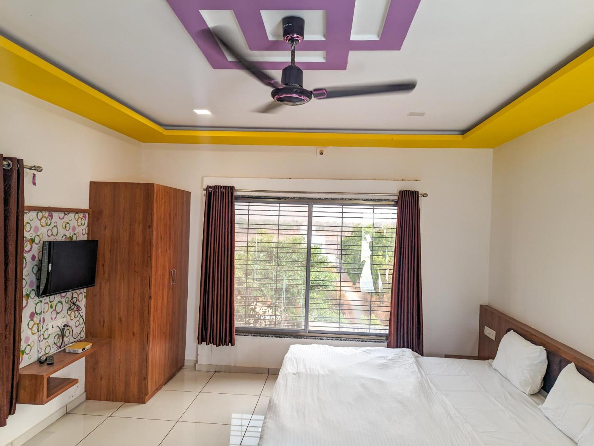 Samrat Homestay Garudeshwar Экстерьер фото