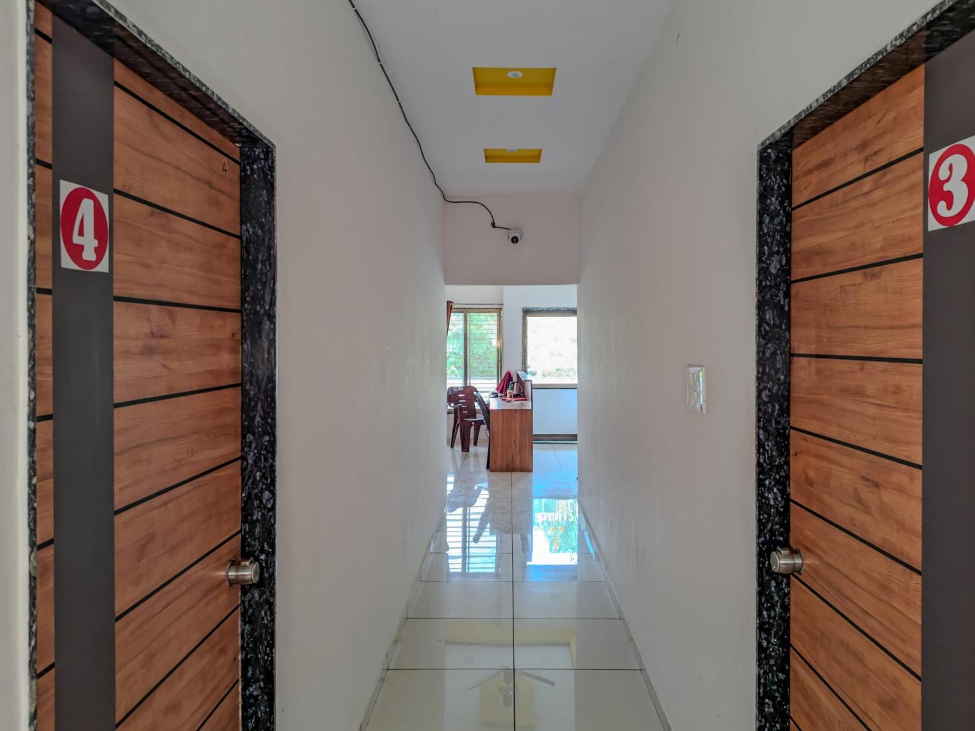Samrat Homestay Garudeshwar Экстерьер фото